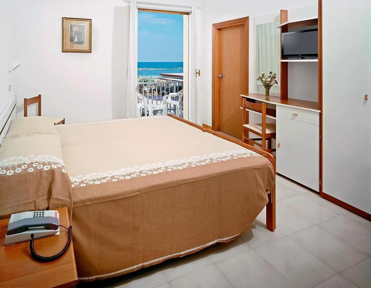 Hotel Saint Tropez Spa & Restaurant Lido Di Savio 3*,  Italy